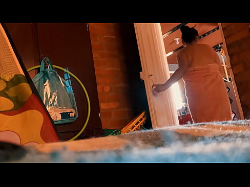 ❤️ Xhaxhai më ndjek në dush, më qitë ndërsa unë bëj dush. ️❌ Kurrëza tek ne ❌